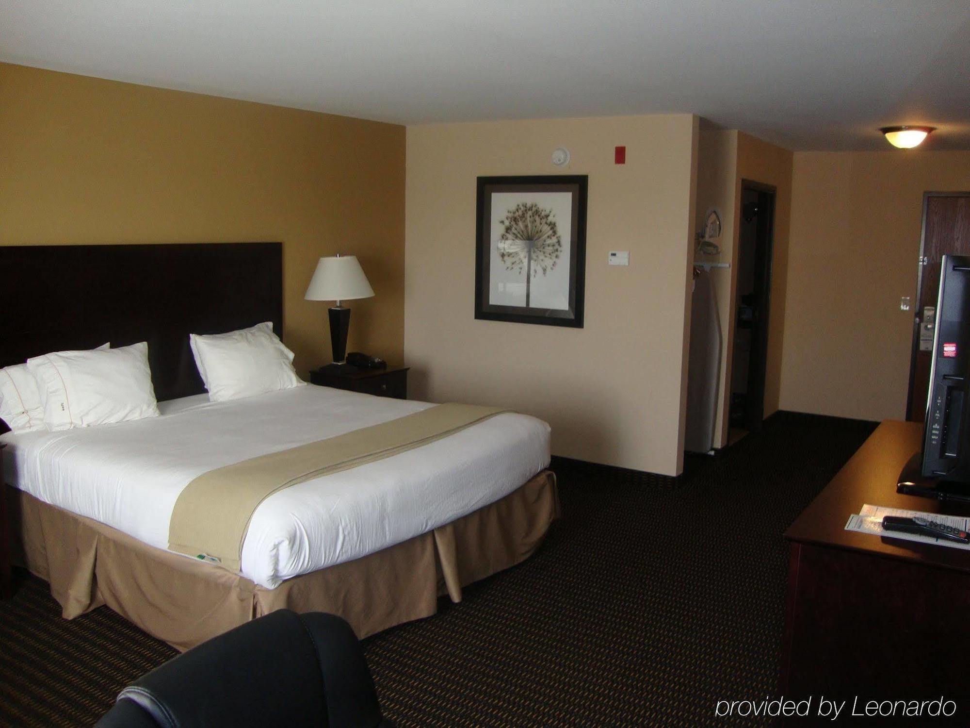 Holiday Inn Express & Suites Sidney By Ihg Ngoại thất bức ảnh
