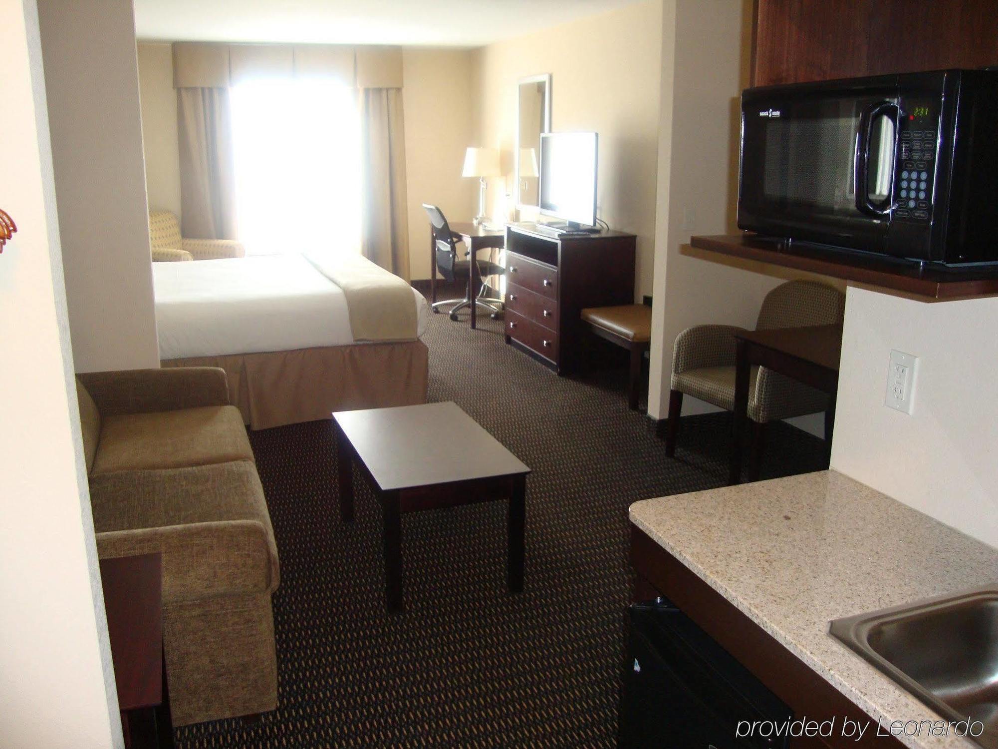 Holiday Inn Express & Suites Sidney By Ihg Ngoại thất bức ảnh